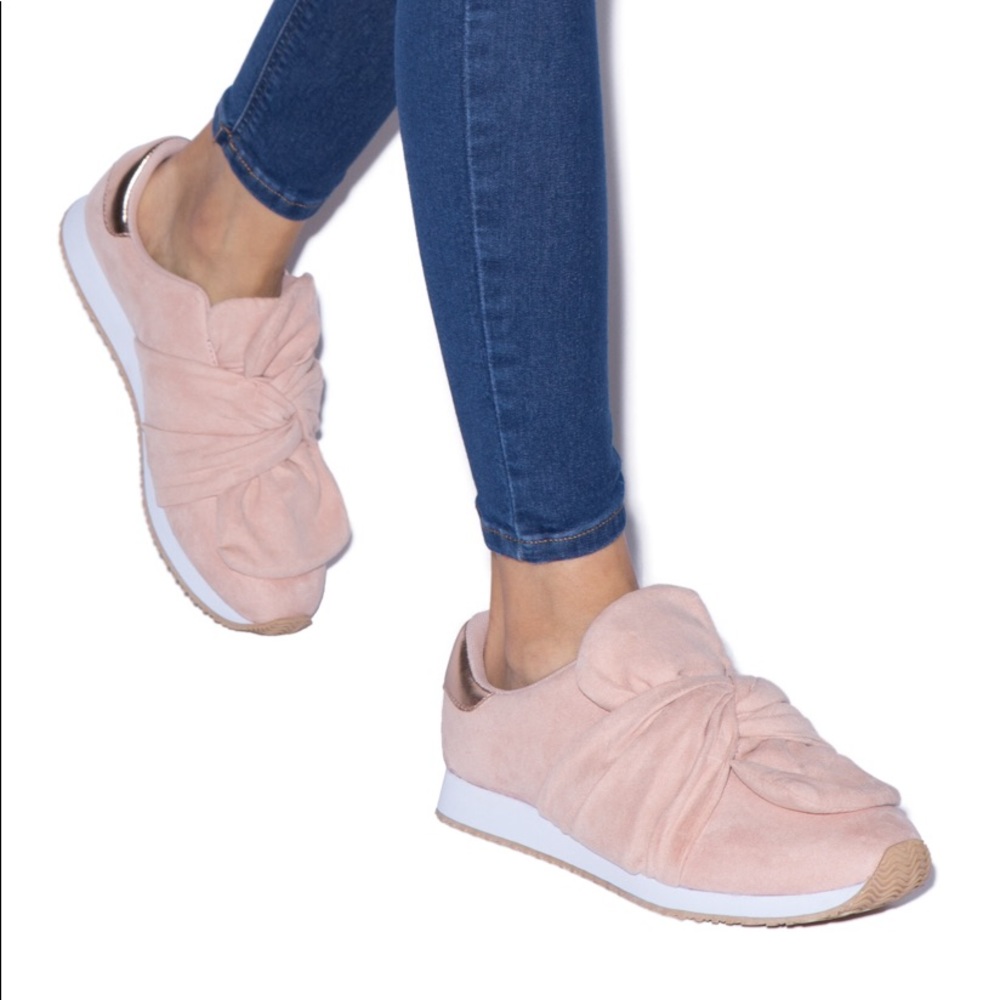 NIB ShoeDazzle Blush pink Knotted Bow slip on